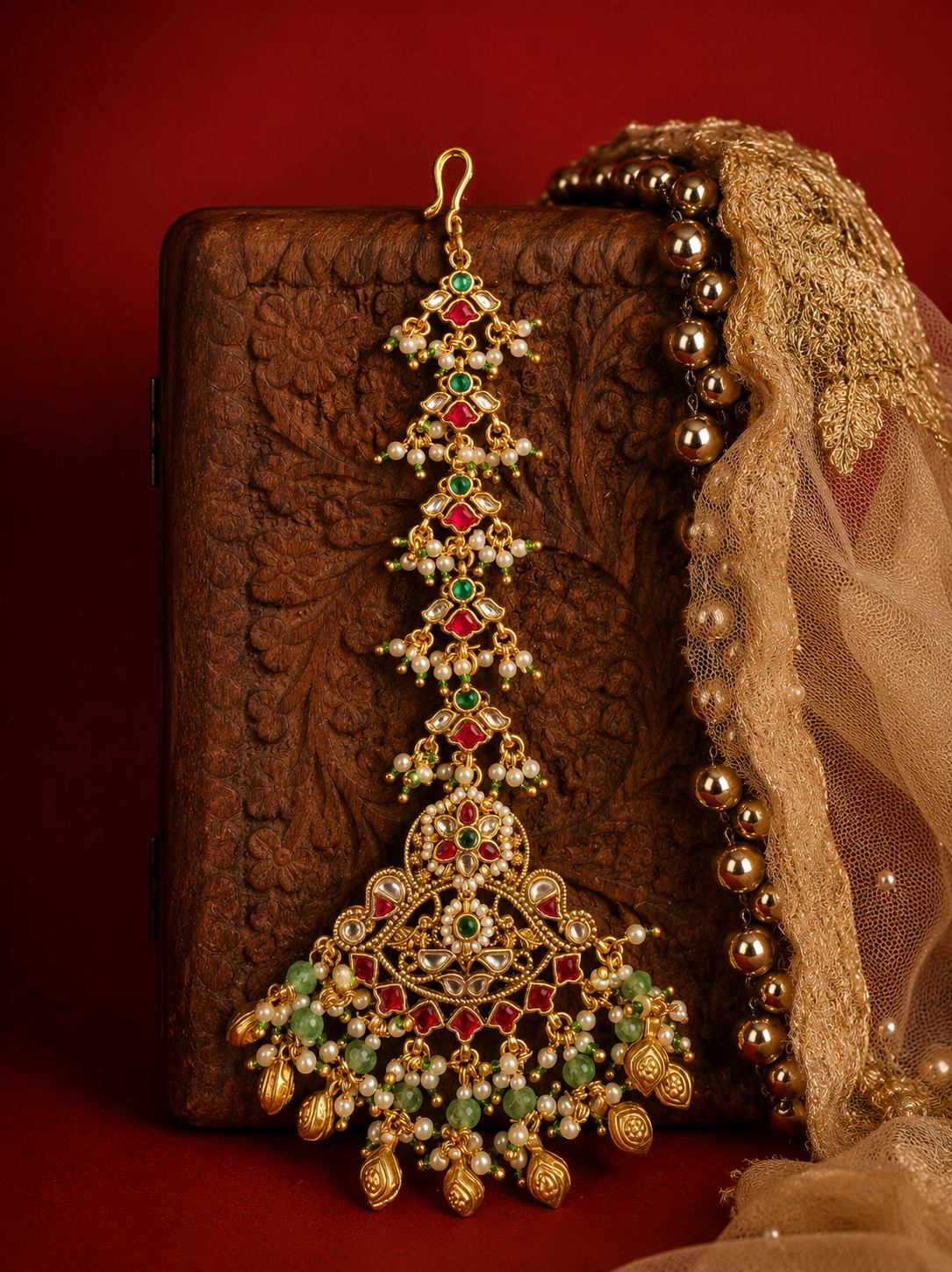 Jadau Ruby & Emerald statement mangtika